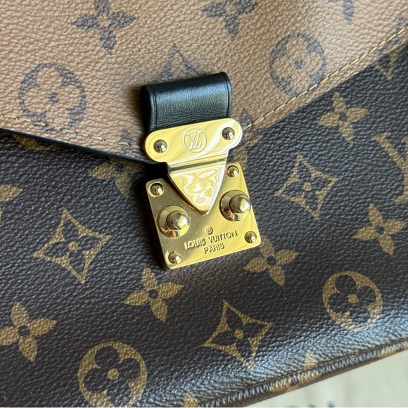 Authentic Louis Vuitton Pochette Metis Reverse Monogram Crossbody Bag - Picture 8 of 14